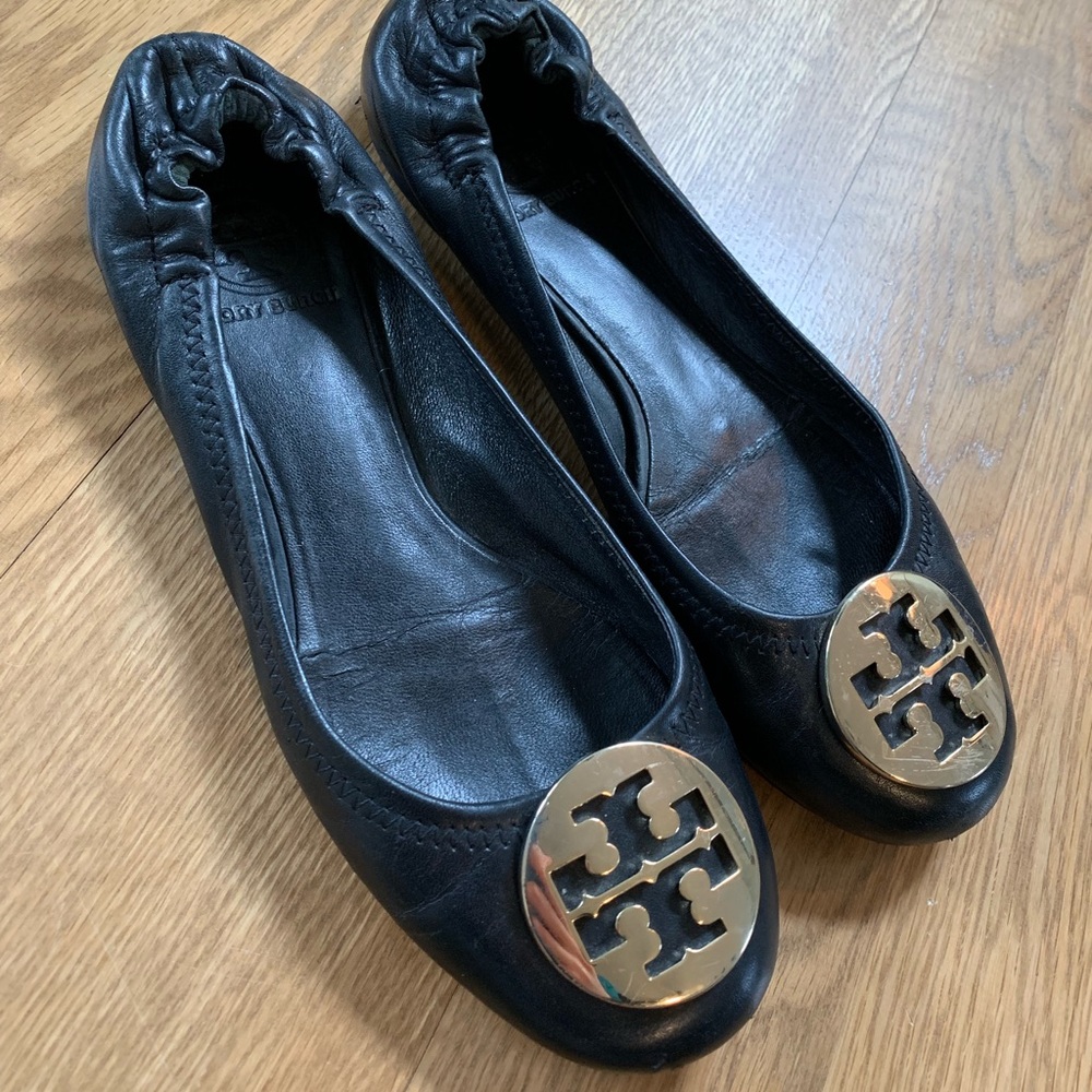 Tory Burch Reva flats classic 🖤💛